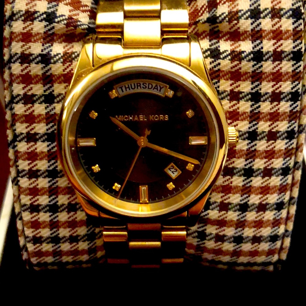 MICHAEL KORS watch